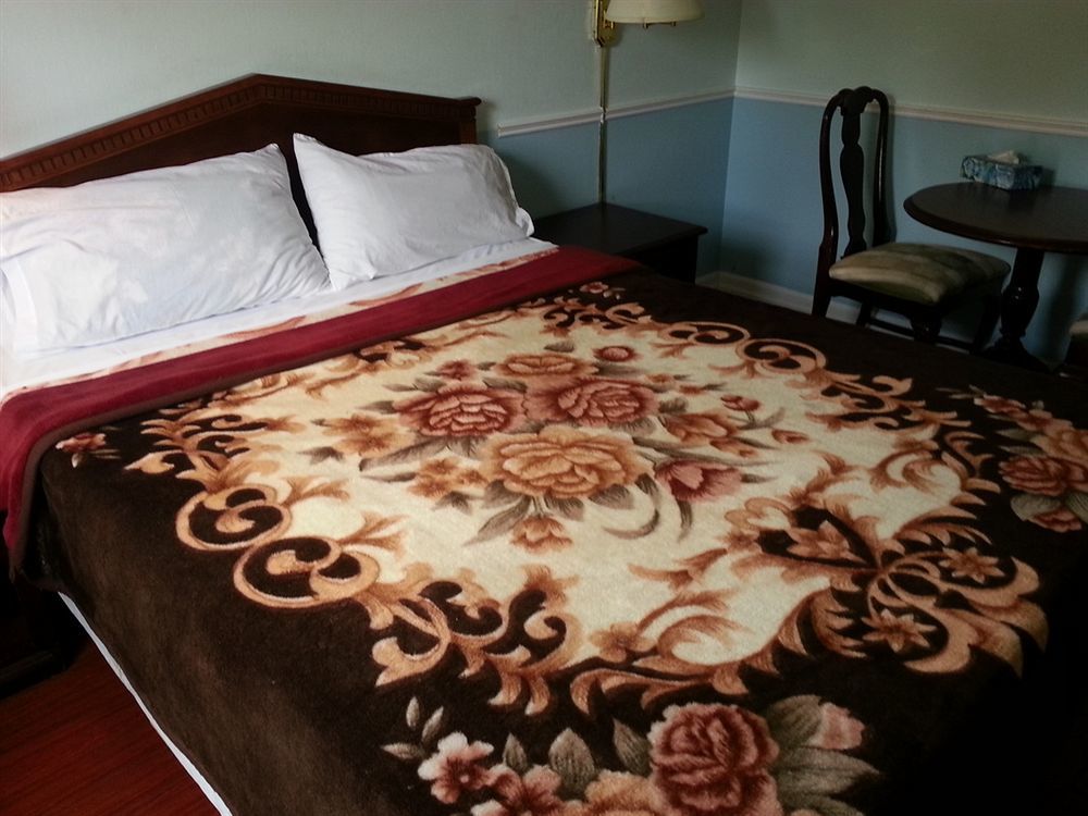 Queensway Motel โตรอนโต ภายนอก รูปภาพ