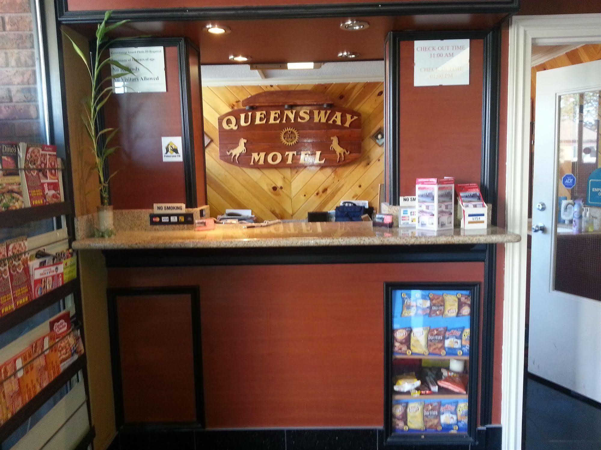 Queensway Motel โตรอนโต ภายนอก รูปภาพ